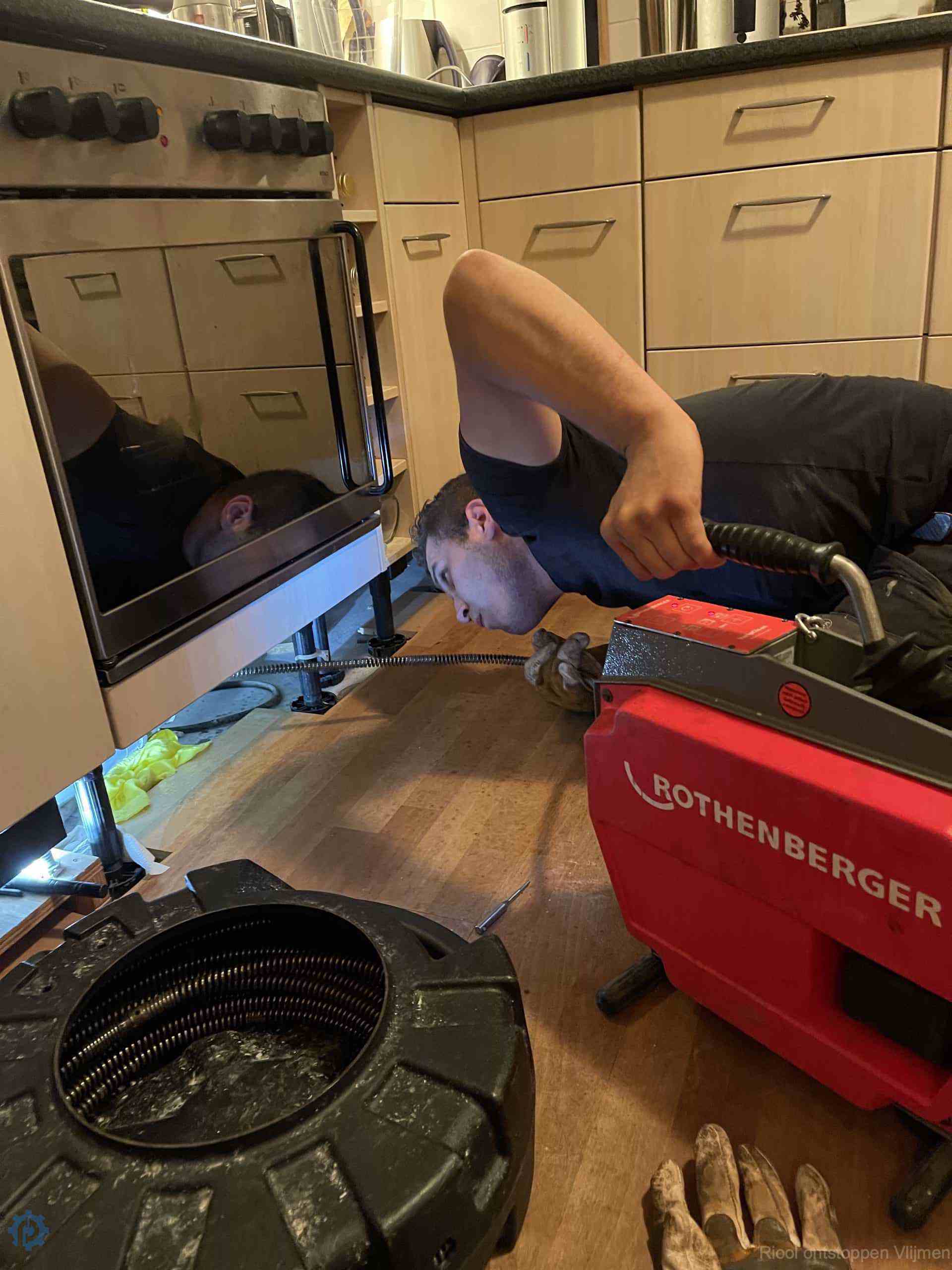 Ontstoppen Gootsteen Vlijmen Ontstoppen Gootsteen Vlijmen